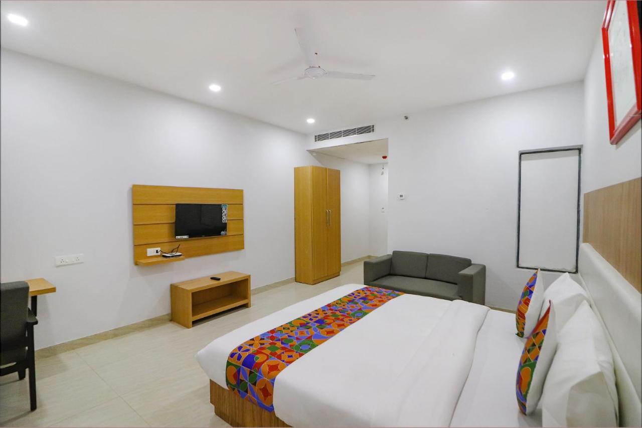 Fabhotel Premium Kashi Варанаси Екстериор снимка